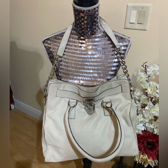 Michael Kors large wallet - Picture 1 of 15